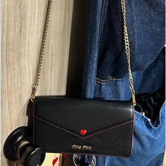 Like new! Authentic Miu Miu wallet cross body bag - Picture 2 of 2